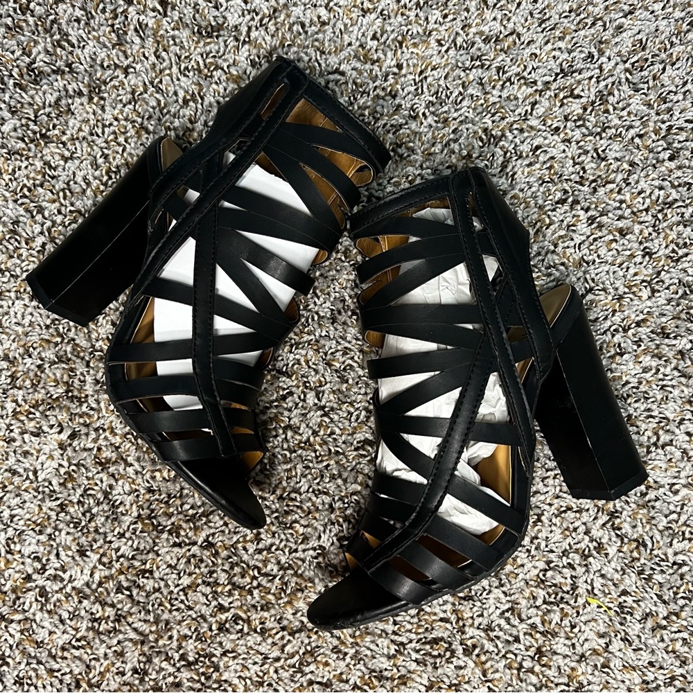 Bamboo Black Heels Size 5.5 Womens